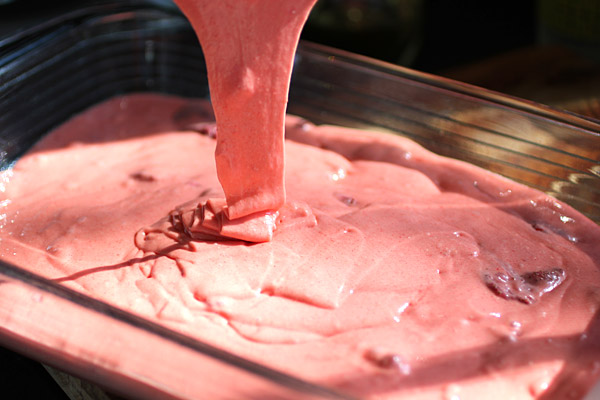 Strawberry Cake | My Kitchen Addictions