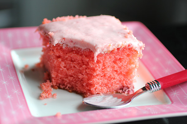 Strawberry Cake | My Kitchen Addictions